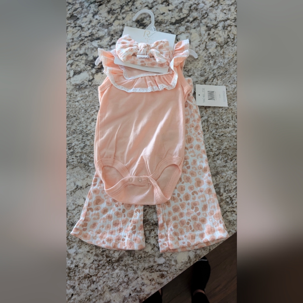 Rachel Zoe Peach and White Baby Outfit
